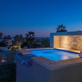 Jacuzzi with ocean views