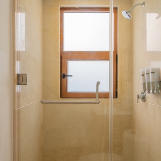 En suite bathroom