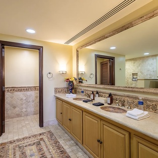 En suite bathroom
