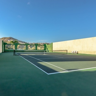 Tennis court