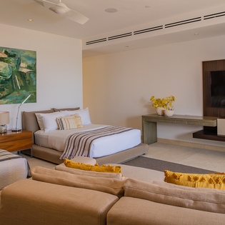 Double bed suite