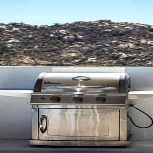 Outdoor BBQ grill