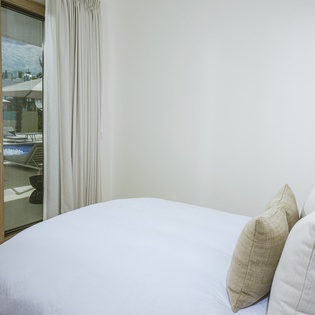 Bedroom suite