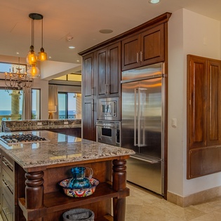 Fully equipped kitchen