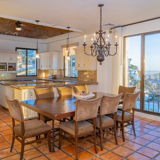 Dining area seating 8