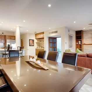 Dining area seating 8