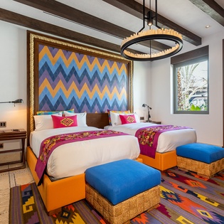 Double bed suite