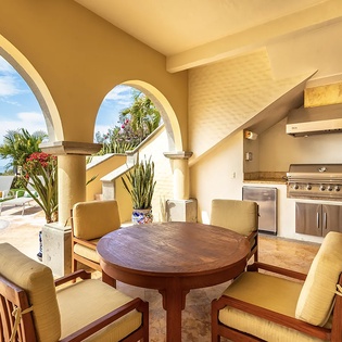 Outdoor dining with BBQ