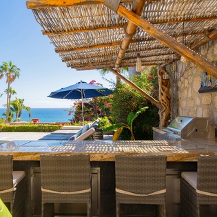 Bar and bbq grill at the patio