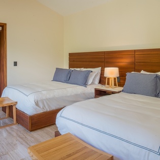 Double bed suite