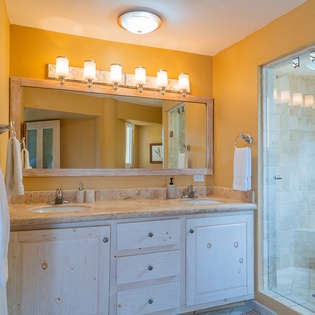 En suite bathroom and walk in shower
