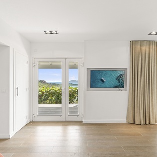 bedroom-5-le-rocher-track4