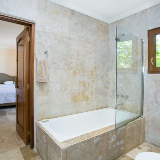 Bathroom at PIE VIT, Simpson Bay Lagoon, St. Martin