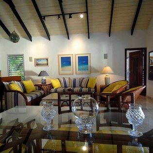 Interior of PIE BAI, Beach Side/Baie Longue, St. Martin