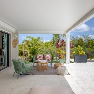 exterior-arawak-track12