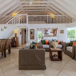 living-room-ushuaia-track1
