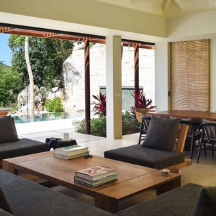 Interior of WV VES, Lurin, St. Barthelemy
