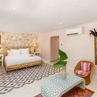 bedroom-3-the-catch-track1