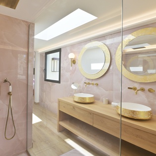 bathroom-2-davalia-track1