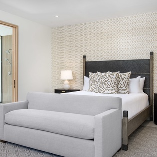 bedroom-8-footprints-track1