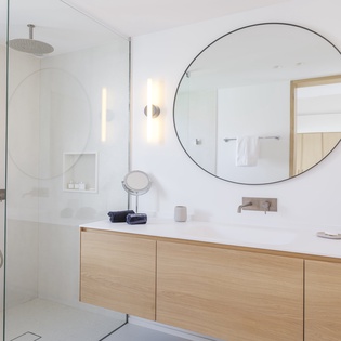 bathroom-3-indigo-track1