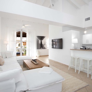 6-Marina360-LivingRoom