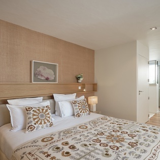 bedroom-2-avee-track1