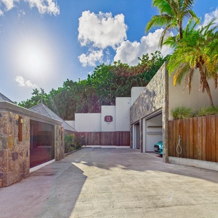 exterior-1-ahava-track14