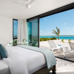 bedroom-1-emerald-breeze-track1