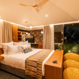 guest-bedroom-2-larimar-new-villa-track3