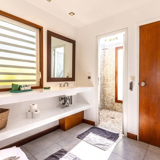 28-Bathroom 2