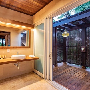Bathroom at PL BCK, Grace Bay Turtle Cove, Turks & Caicos