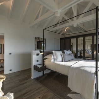 bedroom-1-maud-track5