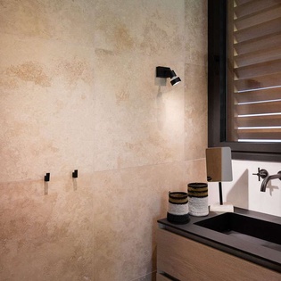 Bathroom at WV GYP, Gouverneur, St. Barthelemy