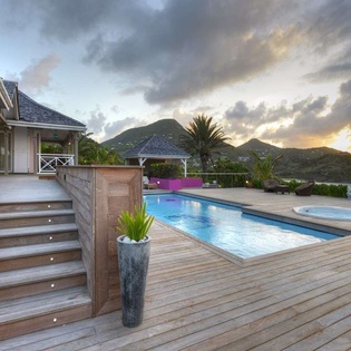 Exterior of WV SUN, Petit Cul de Sac, St. Barthelemy
