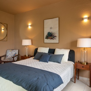 bedroom-5-dream-in-blue-track3