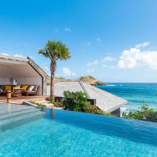 Slip into crystal-clear waters and soak in breathtaking ocean views from your private infinity pool, where tropical breezes and endless blue horizons create your personal paradise.