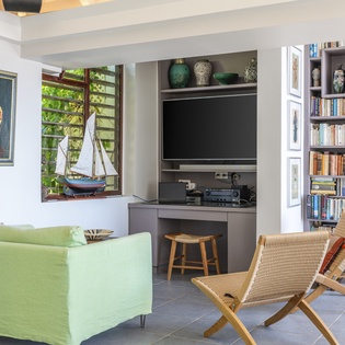 living-room-regatta-track2