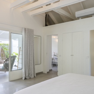 bedroom-2-les-sables-track4