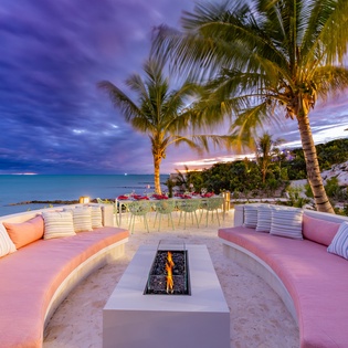 exterior-villa-bristol-breeze-track38