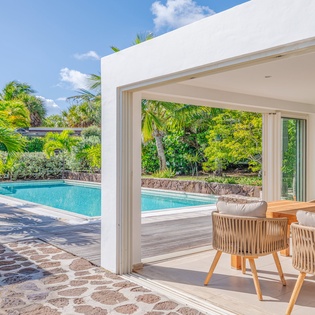 exterior-1-regatta-track2