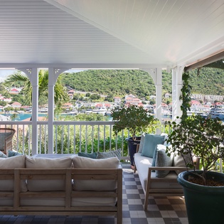 exterior-1-gustavia-view-track5
