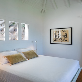 bedroom-2-angelina-track2