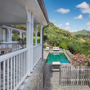 exterior-1-gustavia-view-track4