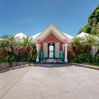 exterior1-mustique-track2