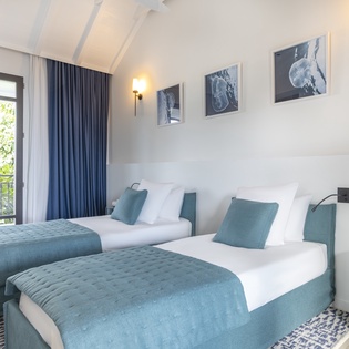 guest-bedroom4-roxane-track1