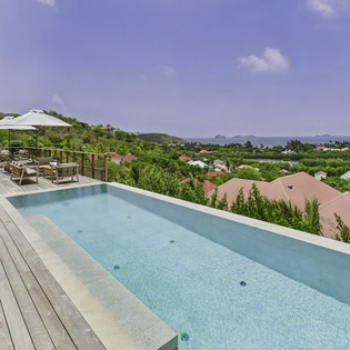 outdoor-clyde-track1