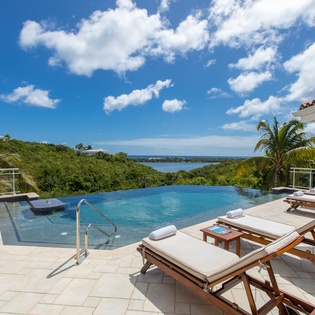 pool-villa-sea-vous-play-track2