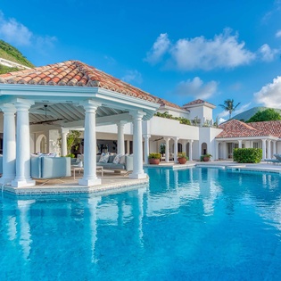 1-PetitePlage5-Pool