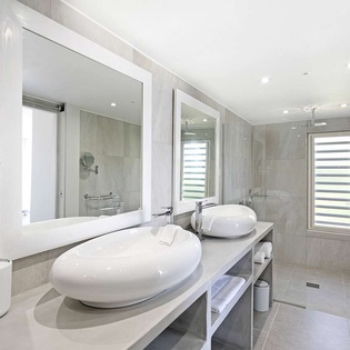 Bathroom at PIE OCV, Hillside/Orient, St. Martin